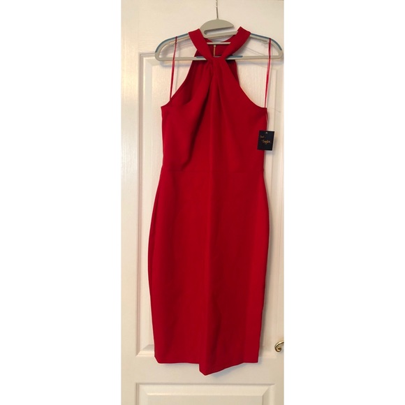 Red Knee-Length Dress - Picture 4 of 6